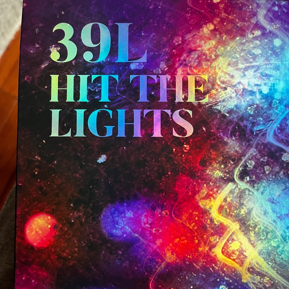 Brand New Morphe 39L Hit the Lights Eyeshadow Pallette